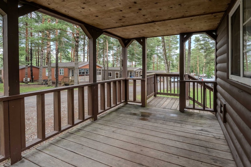 Premium Buddy Cabin 2 Bedroom-8